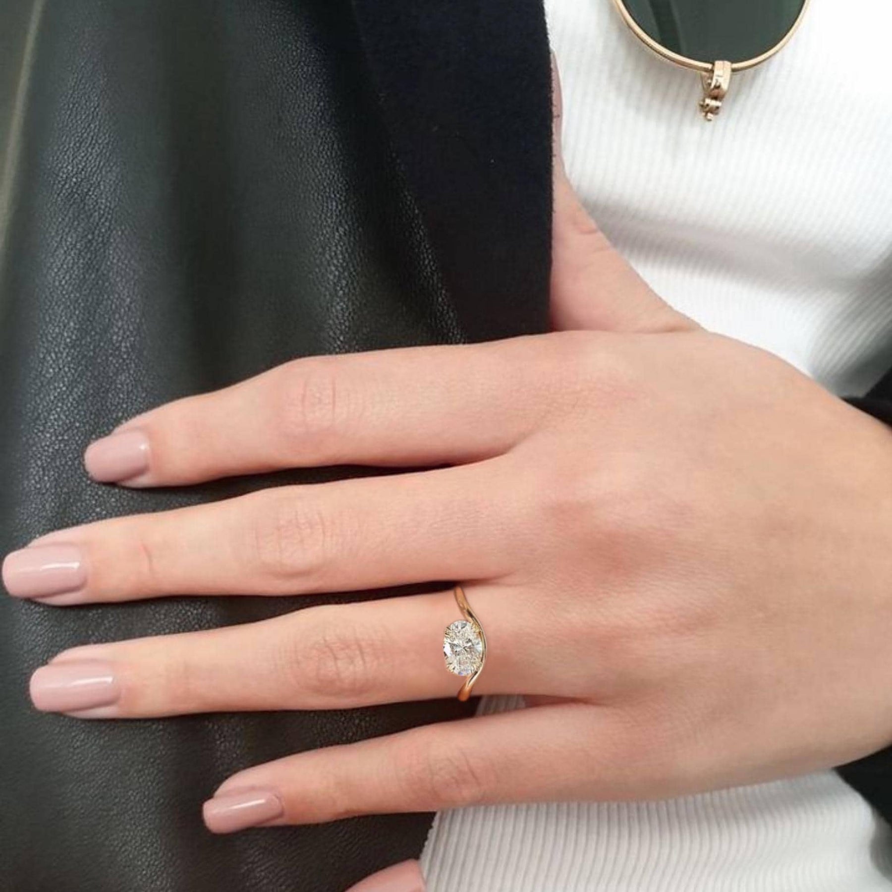 Oval Lab Grown Diamond Engagement Ring Solitaire Wedding Ring 1st Anniversary Ring Gift Simple Oval Diamond Ring for Proposal Oval Brilliant