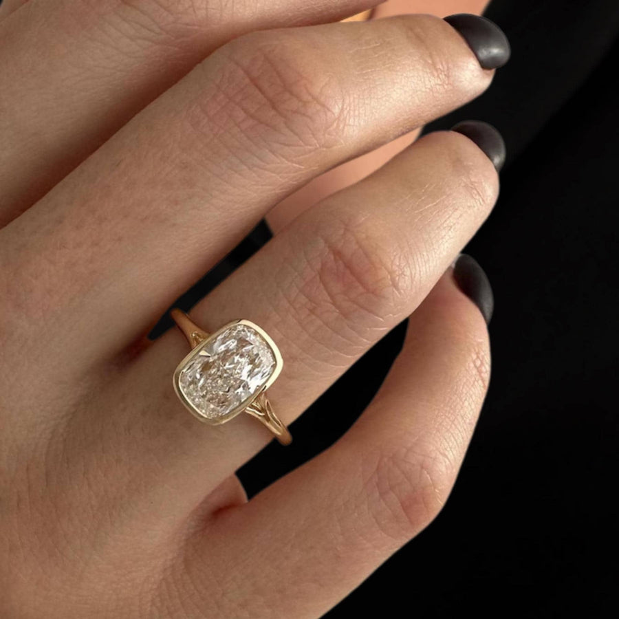 The Verona 2-Carat E–VS1 Elongated Cushion-Cut Lab-Grown Diamond Bezel Split-Shank Art Deco Engagement Ring in 10K or 14K Solid Gold