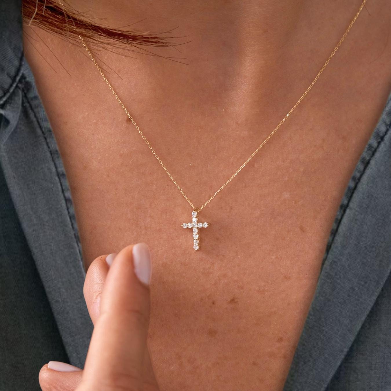 14k Solid Gold Moissanite Encrusted Cross Necklace / Gold Cross Necklace with Moissanite Diamond / Moissanite Cross Necklaces for Women