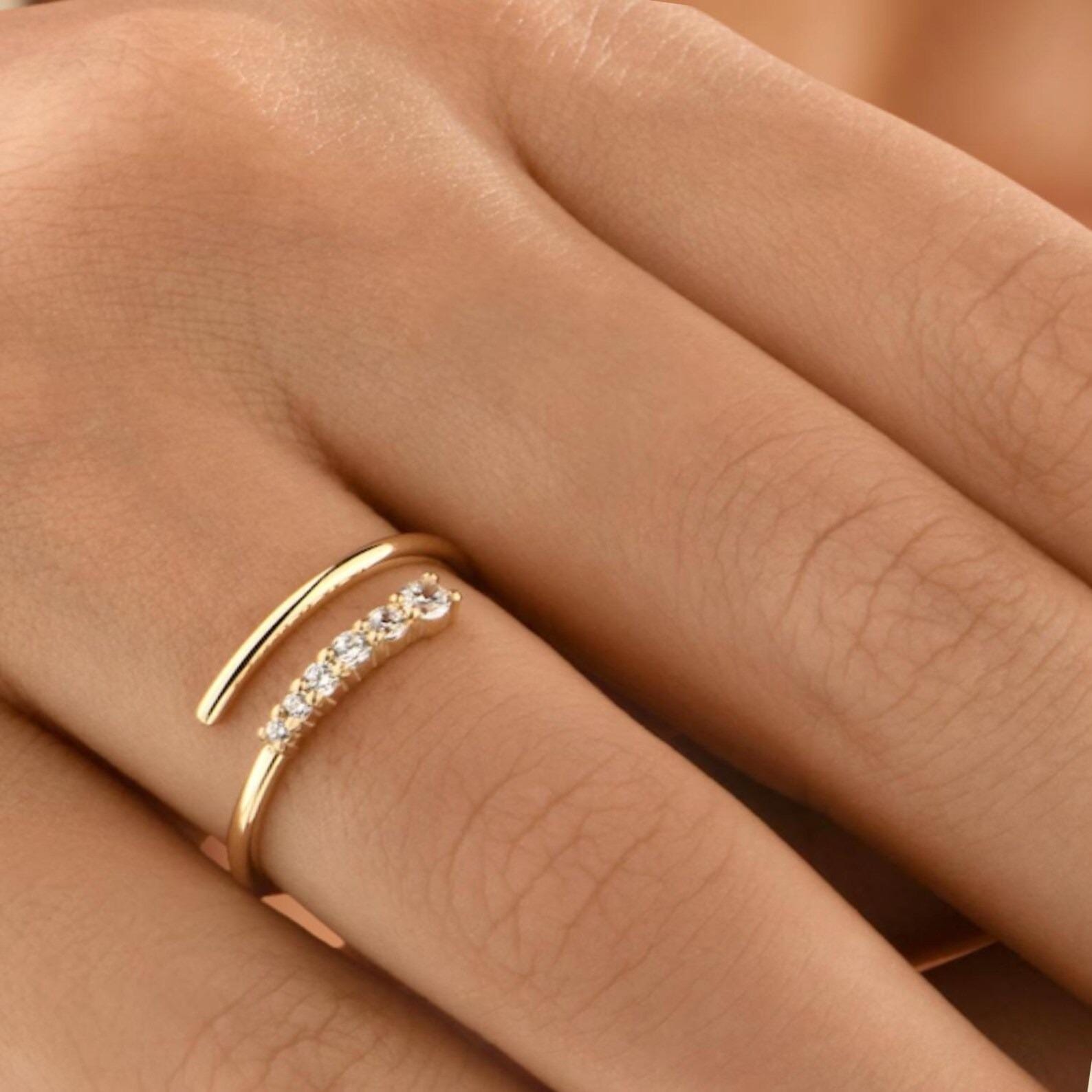 Crossover Lab Diamond Band/ Round Cut Diamond Engagement Ring/ Criss Cross Wedding Band/ 14K Solid Yellow Gold Diamond Band