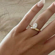 Best Seller Oval Cut Solitaire Engagement Ring / Oval Lab Grown Diamond Ring / Minimalist Ring / IGI Certified / Bypass Ring/ 14k Solid Gold