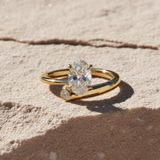 Best Seller Oval Cut Solitaire Engagement Ring / Oval Lab Grown Diamond Ring / Minimalist Ring / IGI Certified / Bypass Ring/ 14k Solid Gold