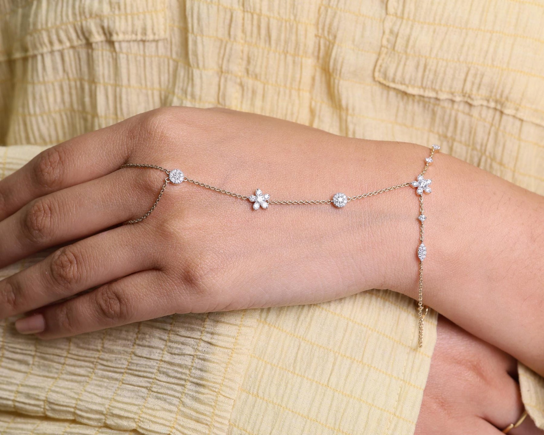 18K Solid Gold Diamond Hand Chain Bracelet Ring: Delicate Finger Jewelry