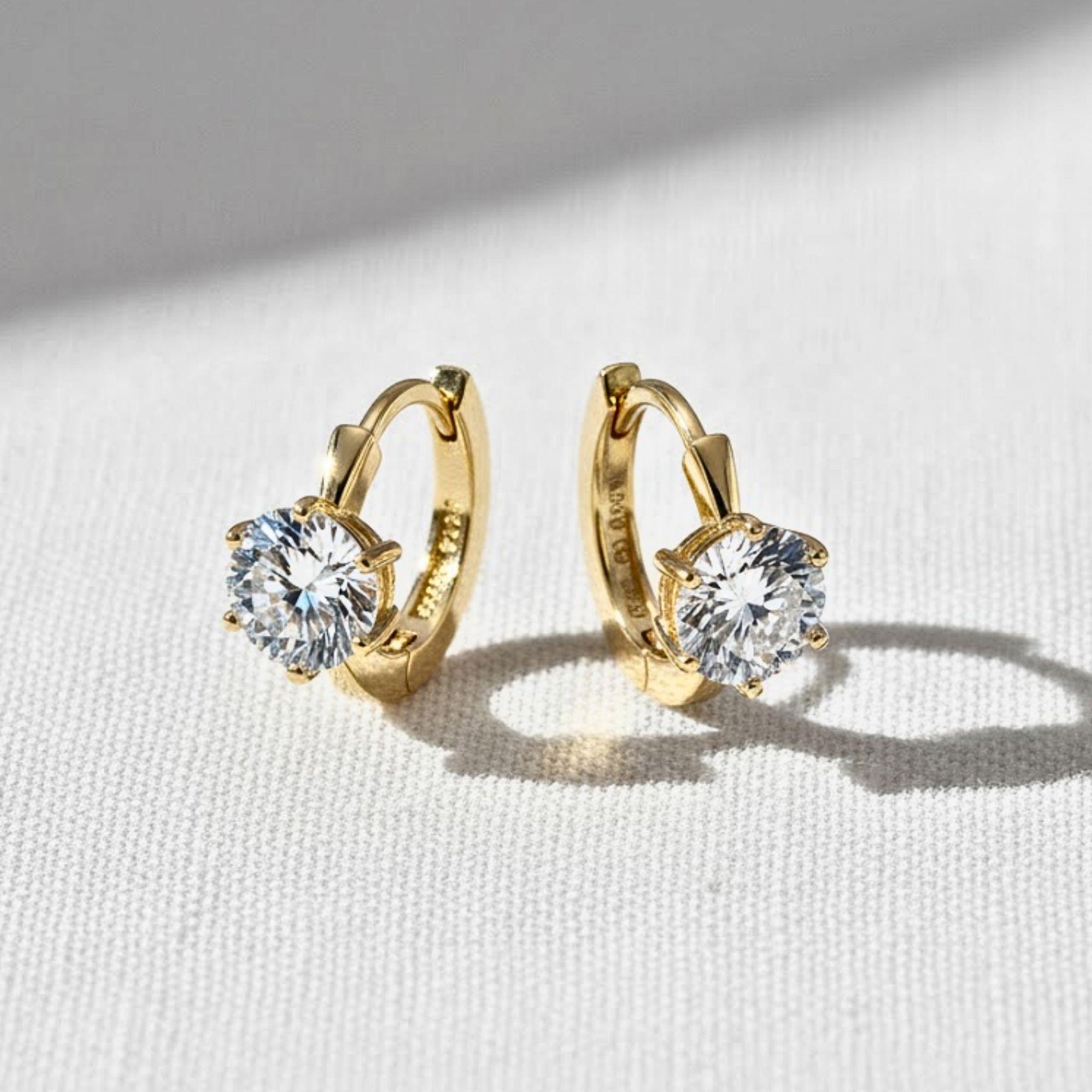 14K Gold Diamond Hoop Earrings for Women/Lab Diamond Gold Hoop Earrings/Dainty Diamond Hoop Earring /Gift for Her/The Mom&Mothers Day Gift