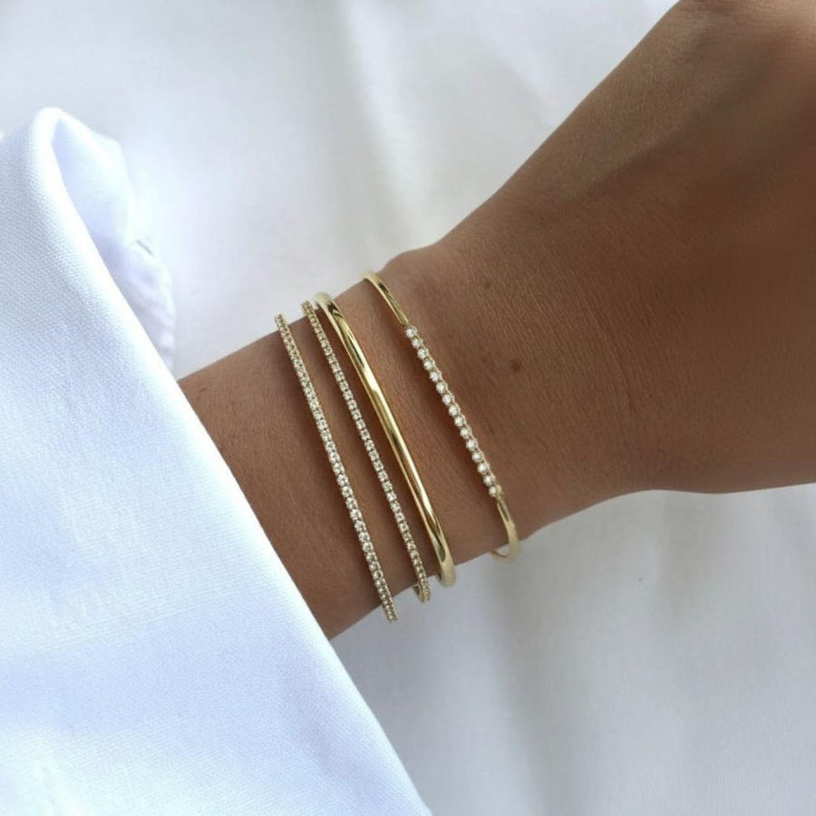 The Verena Minimalist Lab-Grown Diamond Bar Bangle in 10K or 14K Solid Gold