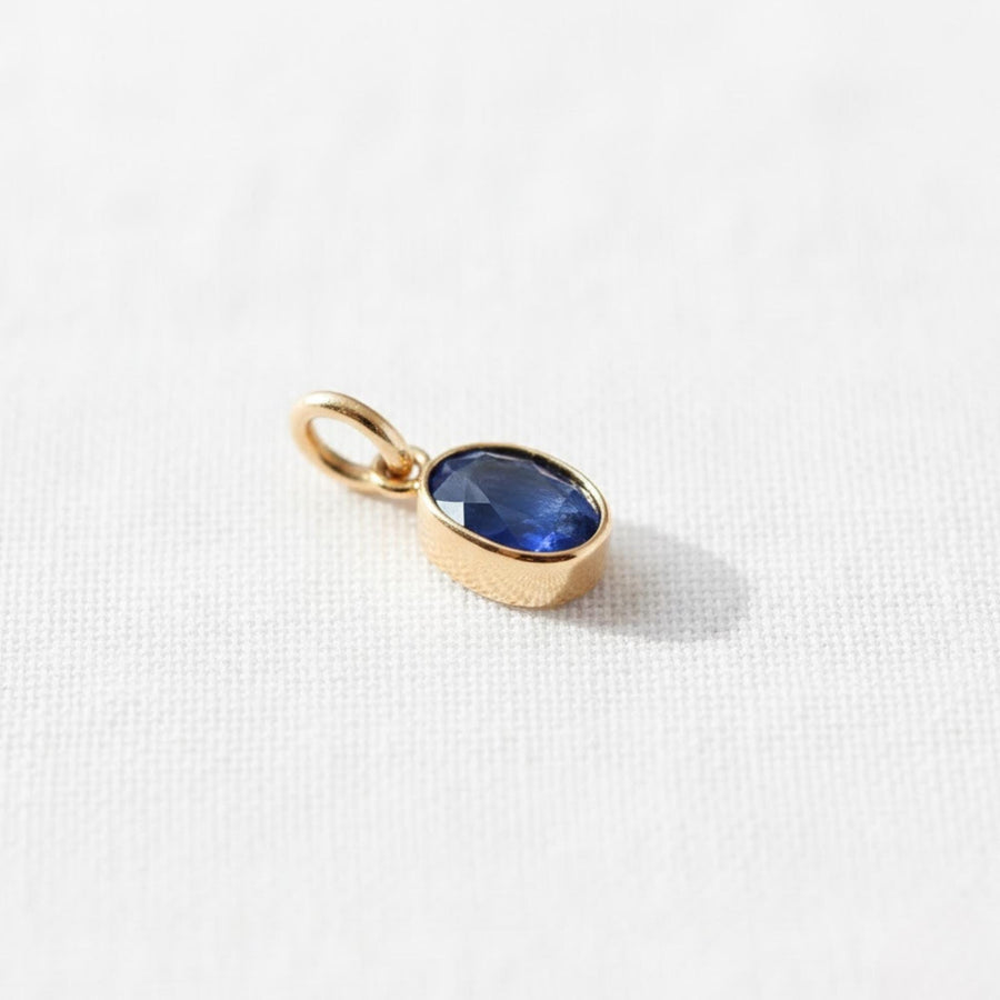 The Lumière 1.50-Carat Round Brilliant Lab-Grown Diamond Bezel Charm Pendant in 10K or 14K Solid Gold