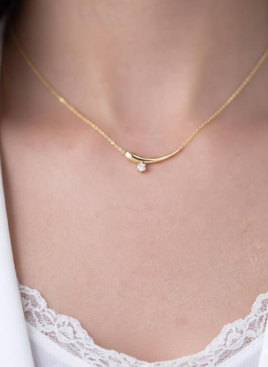 Diamond Necklace / 14k Prong Setting Diamond Solitaire Necklace / Diamond Curve Drop Necklace / Diamond Necklace / Layering Necklace