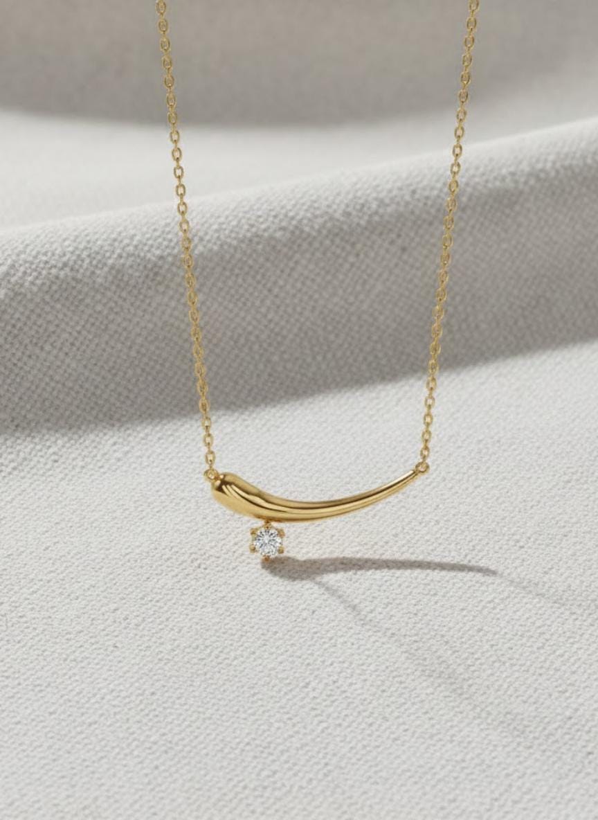 Diamond Necklace / 14k Prong Setting Diamond Solitaire Necklace / Diamond Curve Drop Necklace / Diamond Necklace / Layering Necklace