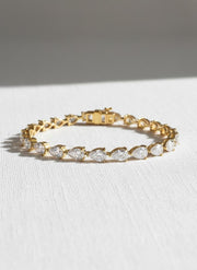 Pear Cut CVD Diamond Tennis Bracelet / Prong Set Eco Friendly Diamond Wedding Bracelet For Her / Lab Grown Diamond Bridal Bracelet