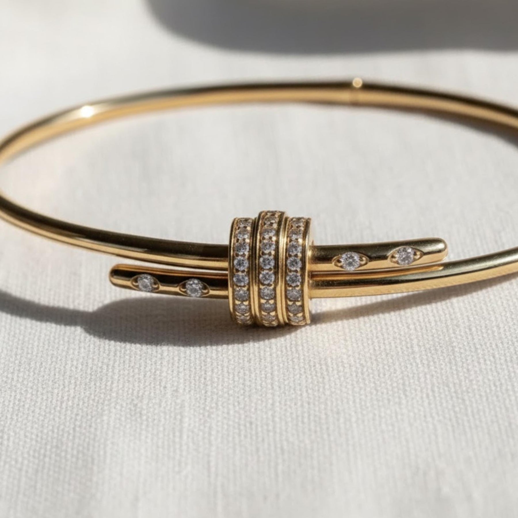 Solid Gold Bangle Bracelet for Women, Round Cut Diamond Bracelet Bangle, Gold Latch Bracelet, Diamond Bangle Bracelet, Gift For Her, 7 inch