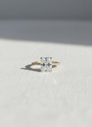 Radiant Lab Grown Diamond Engagement Ring / 2.00 to 3.00 CT Radiant Cut CVD Diamond Wedding Ring / Solitaire & Accents Stone Proposal Ring