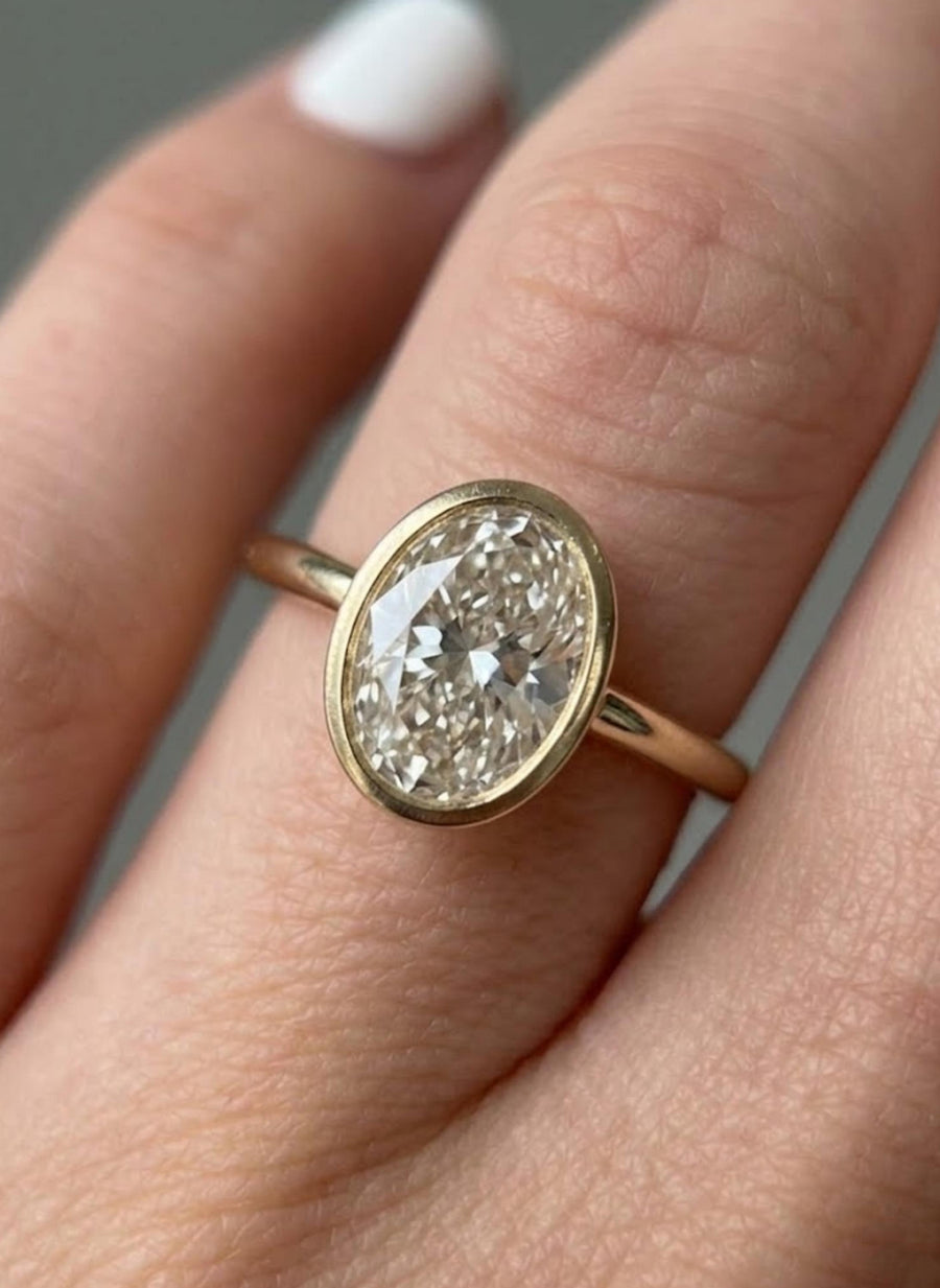 The Evelisse IGI-Certified F–VS1 Oval-Cut Lab-Grown Diamond Solitaire Engagement Ring in 10K or 14K Solid Gold