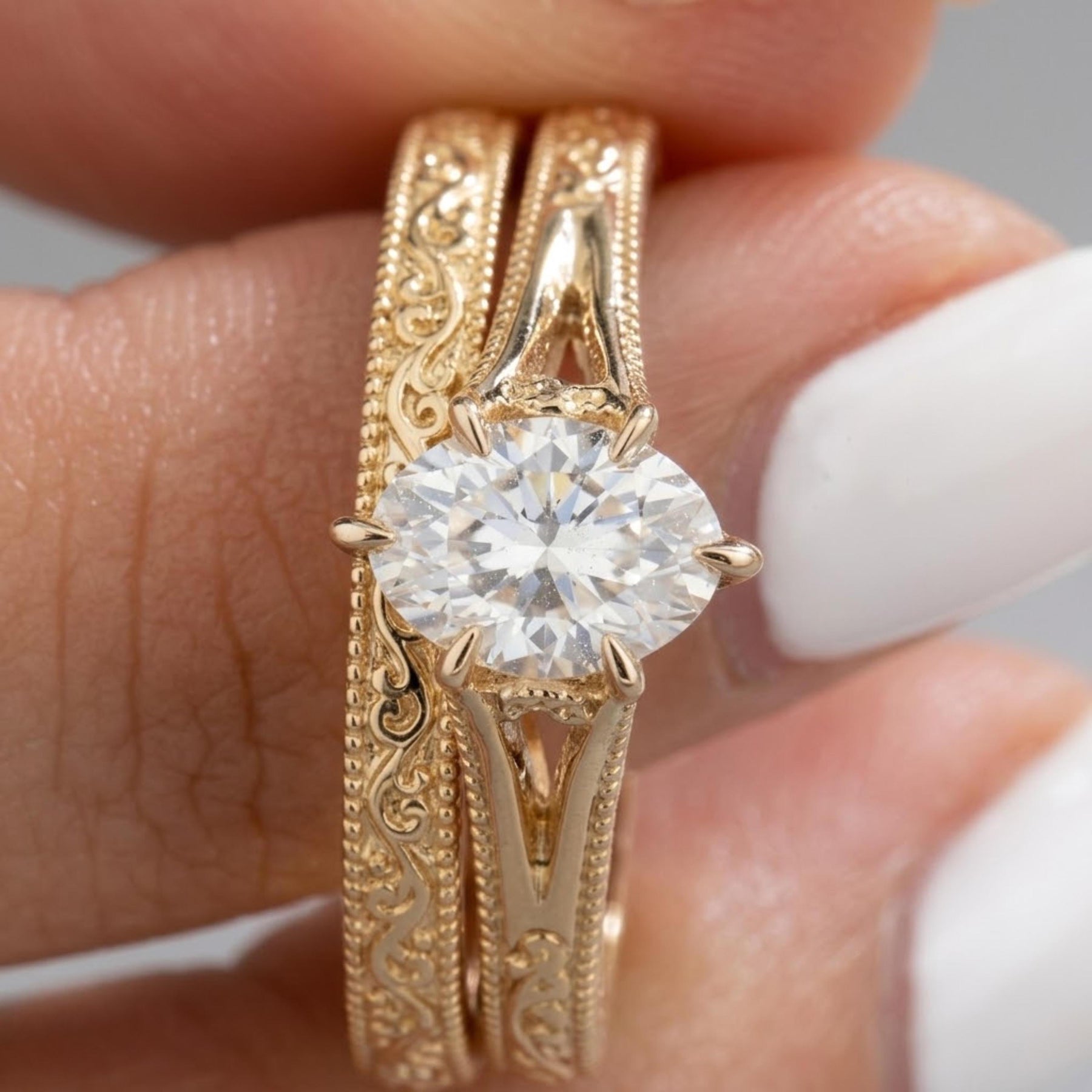 Filigree Diamond Engagement Ring Set Yellow Gold Stacking Band Vintage Women Wedding Promise Set 2pcs Oval 1CT Diamond Bridal Ring Set